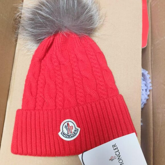 ❤️Moncler Hat Unisex - Picture 2 of 6